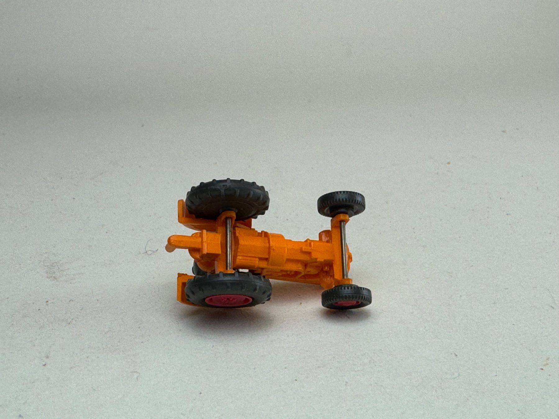 Wiking Modellini d'auto: Wiking Porsche Traktor orange – Usato da Elm venduto da Wikmtz 2