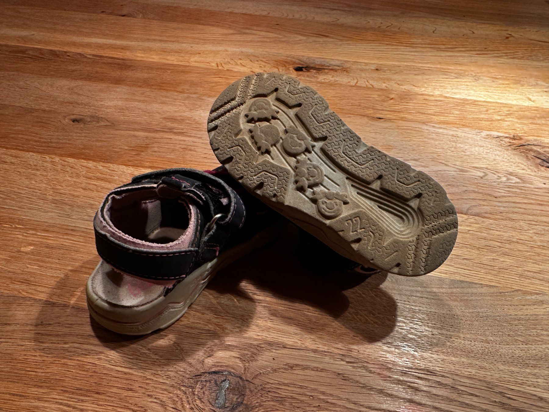 Schuhe für Jungen: Kinder Sandalen, Grösse 22 – Gebraucht aus Mittelhäusern von curi-drummer 2