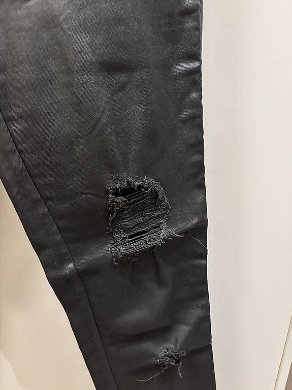 Jeans: Jeans Guess  – Usato da Soazza venduto da afa_r6cx 4