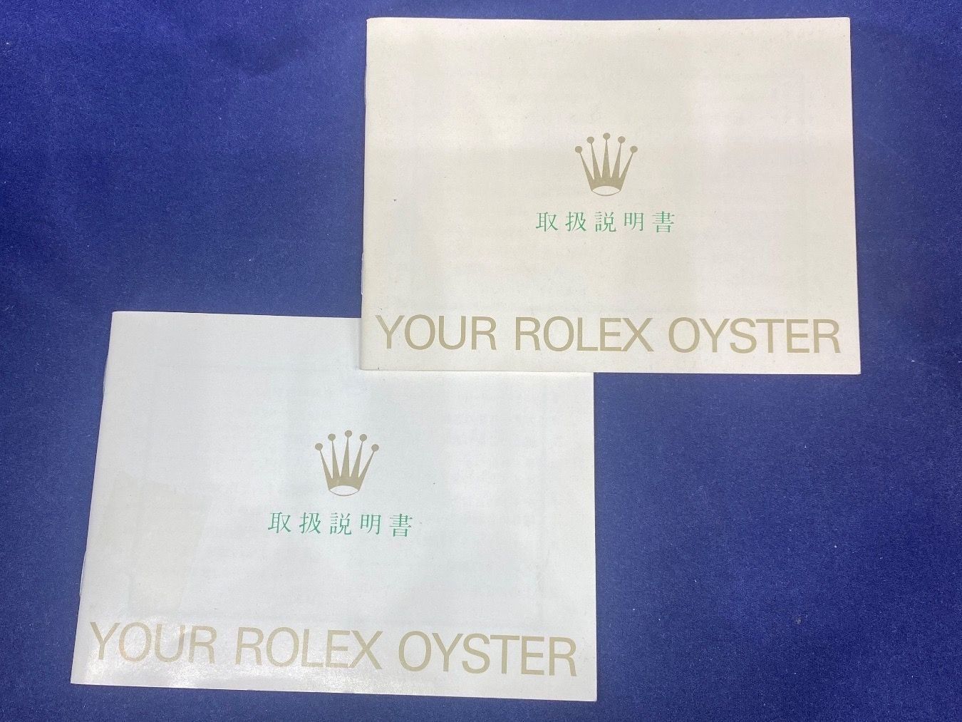 Documenti: Zwei Rolex Oyster Anleitung Booklet Chinesisch – Usato da Brüttisellen venduto da AlphaOmega05