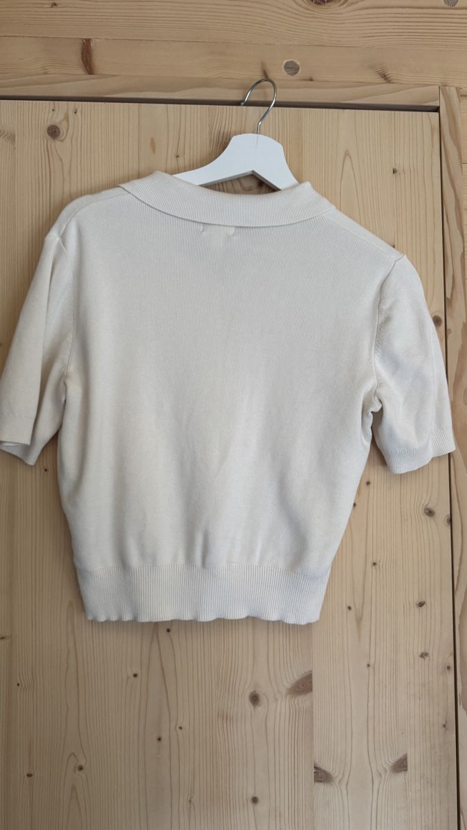 H&M Top: Top baige – Nuovo (secondo la descrizione) da Lurtigen venduto da sal_79fm 2