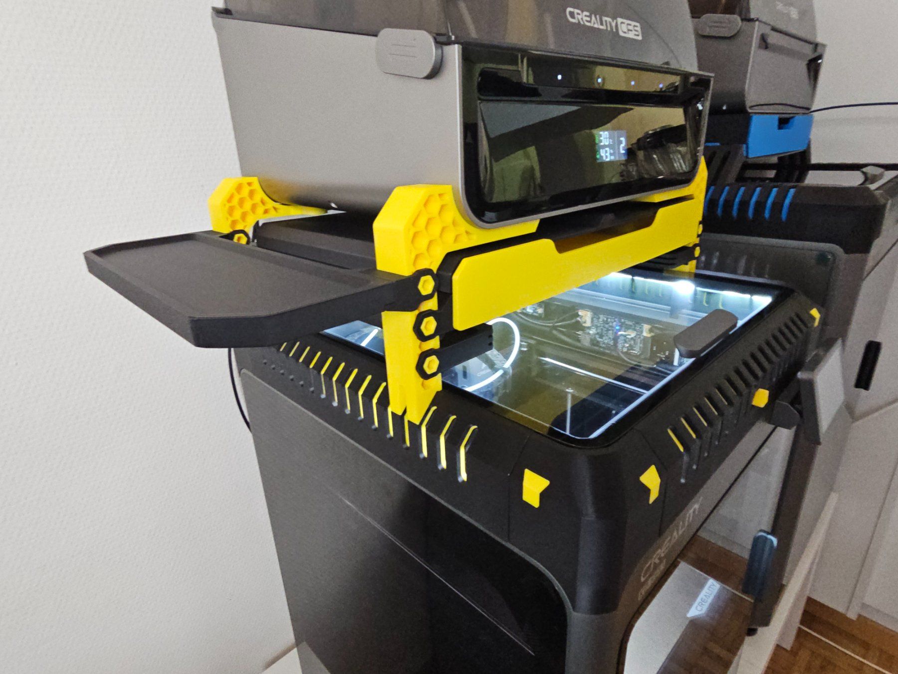 Creality Stampanti 3D: K2 PRO COMBO + RISER LA [0.1] + VERSCHIEDENE FILAMENTE – Usato da St. Gallen venduto da Cat_s 1