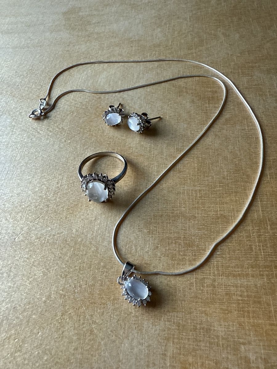 Catenine: Schmuckset Silber/Mondstein – Nuovo (secondo la descrizione) da St. Gallen venduto da arielle_
