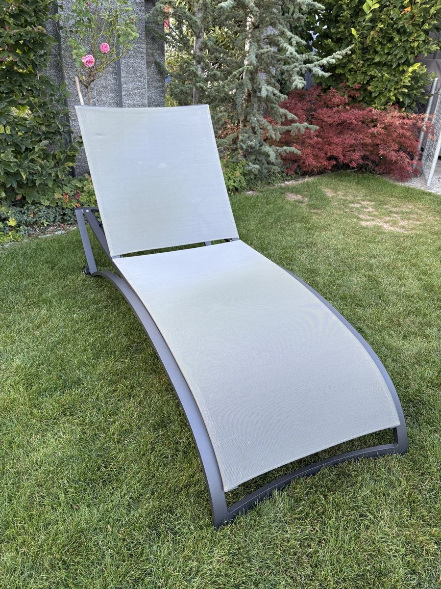 Hunn Sedie a sdraio: Zwei Liegestühle, Aluminium, Modell Leon – Usato da Guntershausen venduto da Kukuk3
