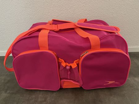 Knallige Reise- Sporttasche 60 Liter wie NEU