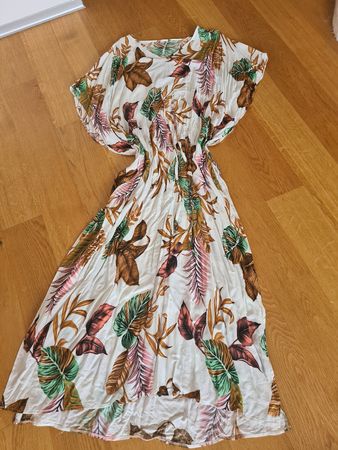 Sommerliches Maxikleid mit Pflanzenmuster, Grösse S