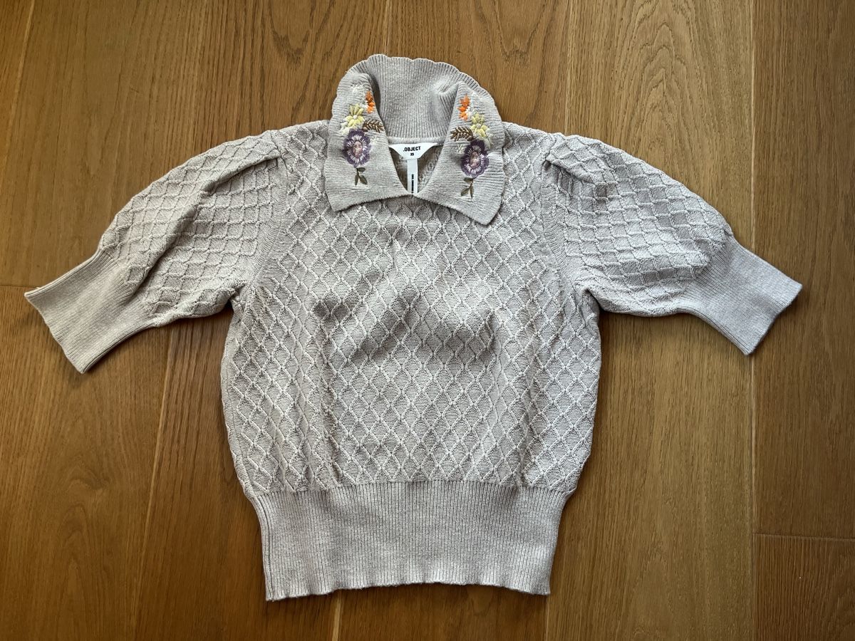Pulls & Sweat-shirts: OBJECT Pullover Strick XS beige Blumen Boho-Stil – D'occasion à Wädenswil par Iana32 1
