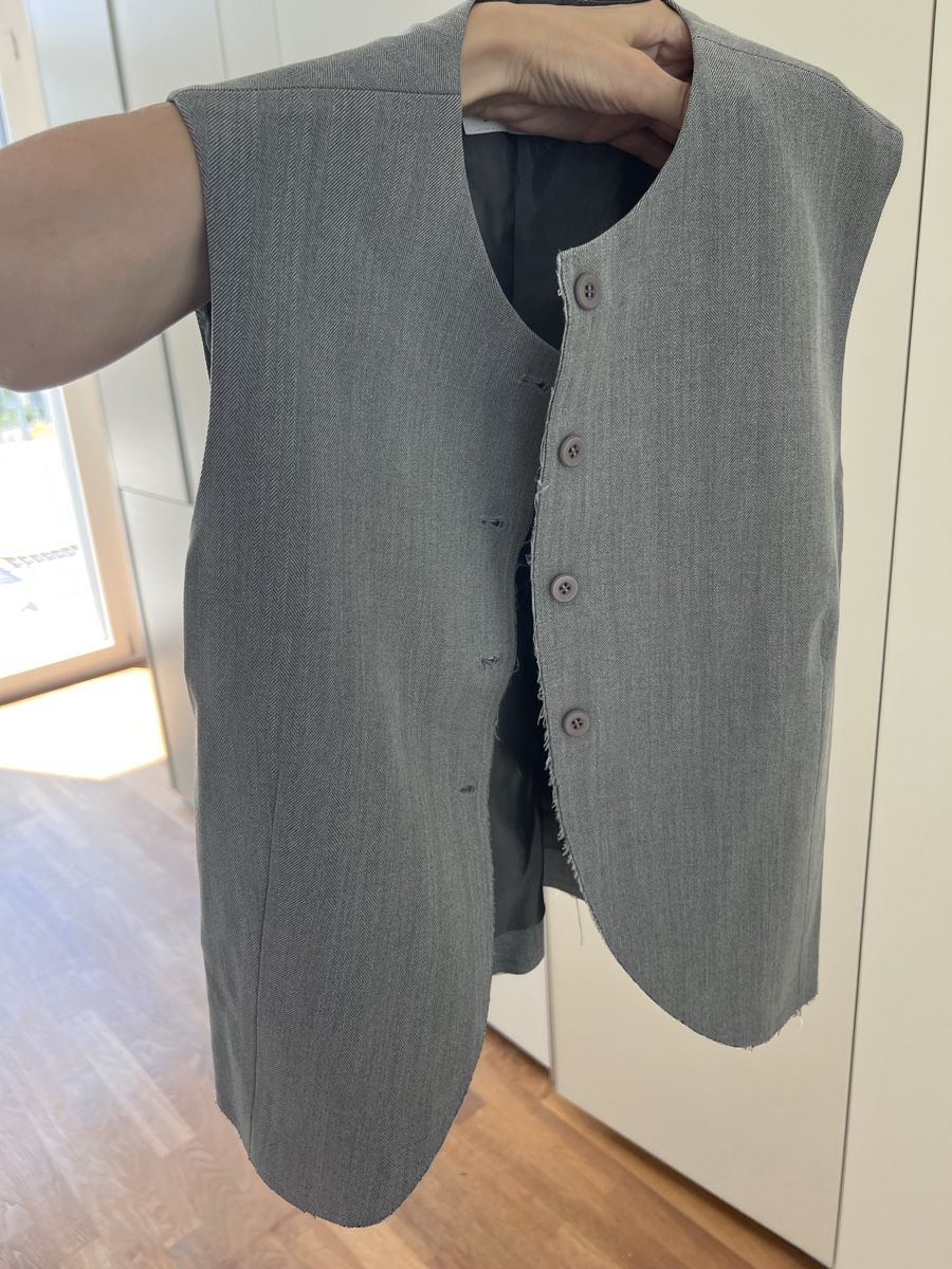 Gilets & Westen: Damen Weste grau Grösse S Neu  – Neu (gemäss Beschreibung) aus Goldau von Kseniya123 1