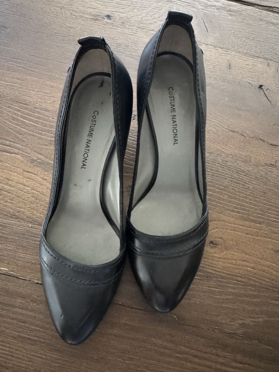 Scarpe da donna: Costume National Pumps Gr 37 – Usato da Bottighofen venduto da Swisssu11