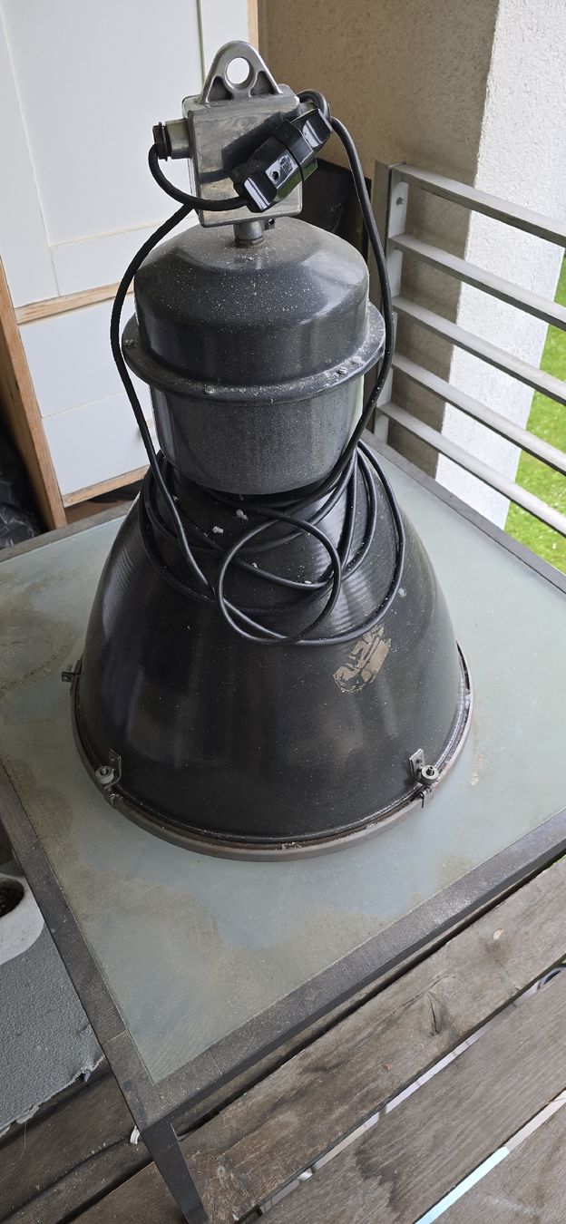 Kronleuchter & Deckenlampen: Industrielampe Deckenlampe Typ 25 400 220V – Gebraucht aus Basel von Jcva 7