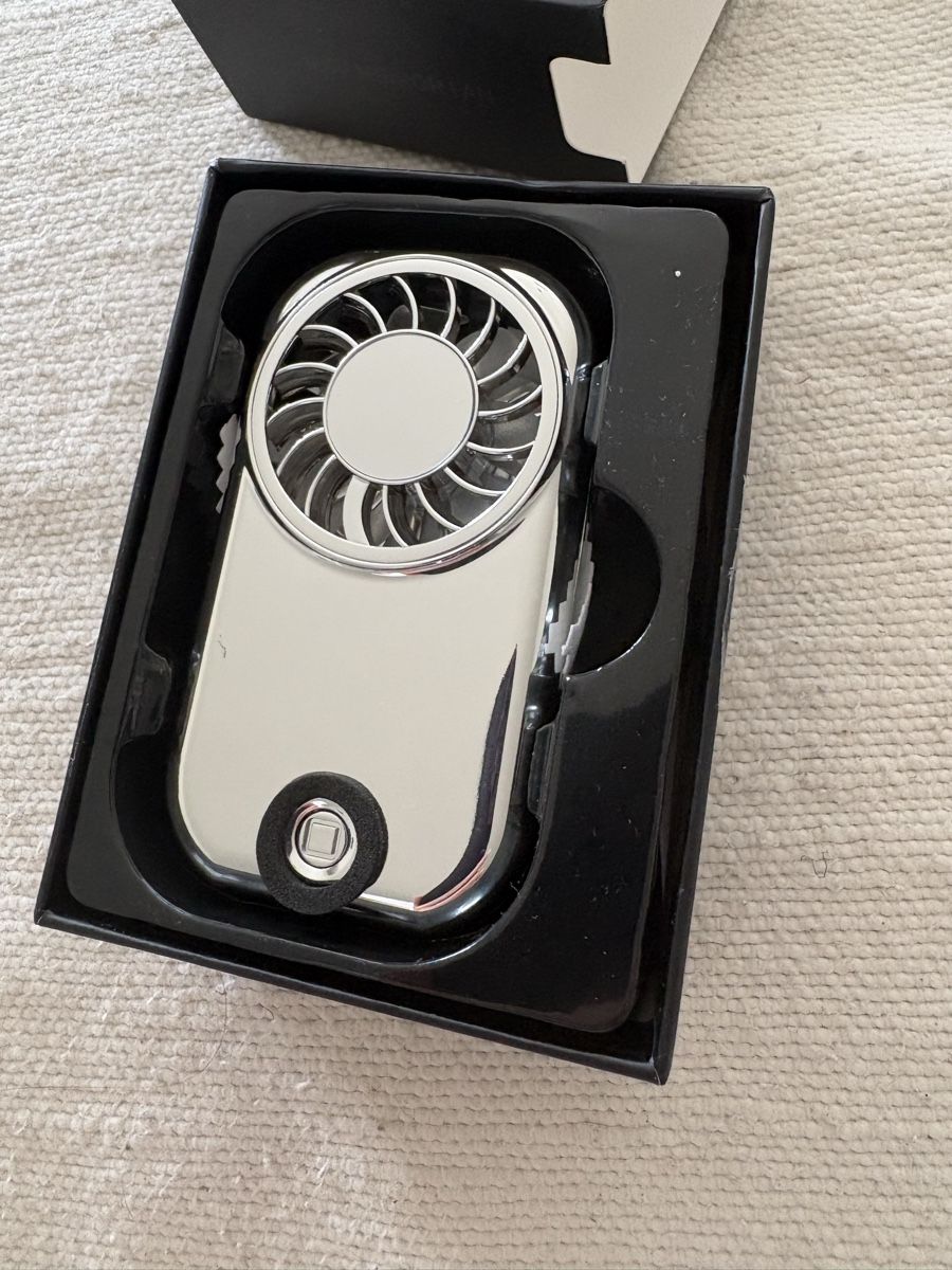 Ventilateurs: Mini Fan portable USB charging – Neuf avec emballage d'origine à Möhlin par Halylea 1