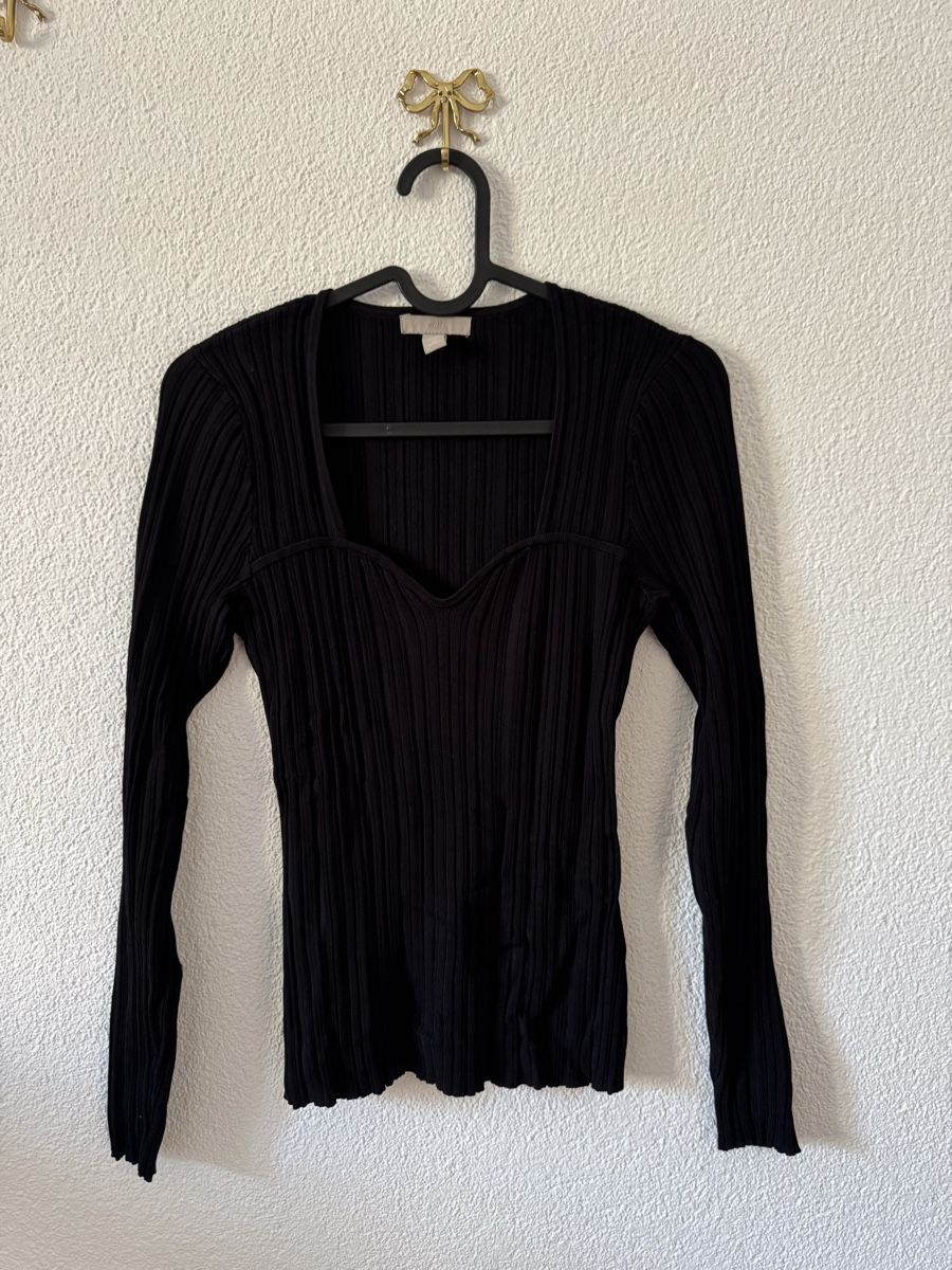 H&M Tops: Langarm Top – Gebraucht aus Effretikon von ajl_rwt5