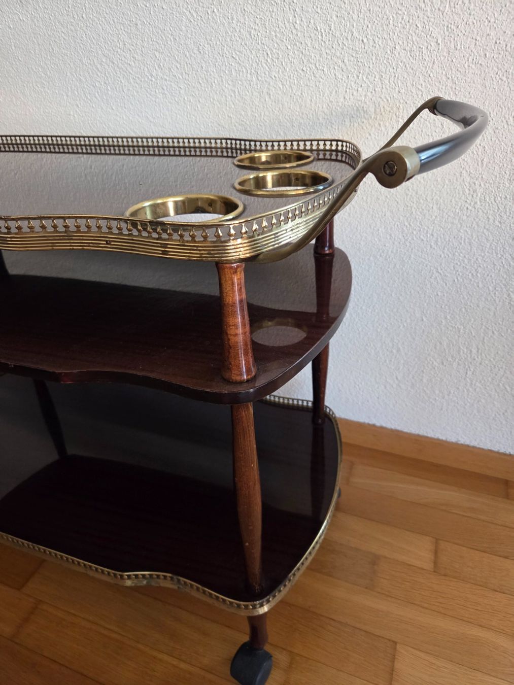 Carrelli di servizio: Vintage Barwagen – Usato da Hünenberg venduto da pma_dm5g 2