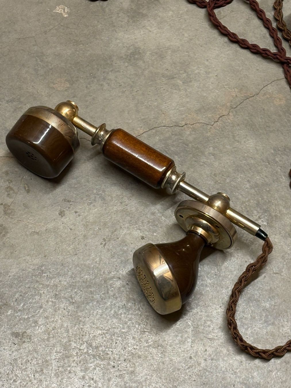 Telefoni: Telefon im Retro-Look – Usato da Oberwil BL venduto da Bota0 3