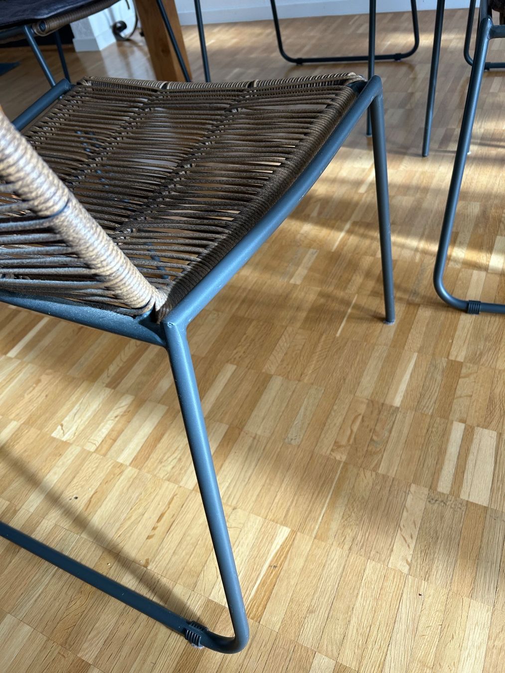Stühle: 6 Stühle  + 15 CHF liefern. – Gebraucht aus Luzern von giv_tmj8 3