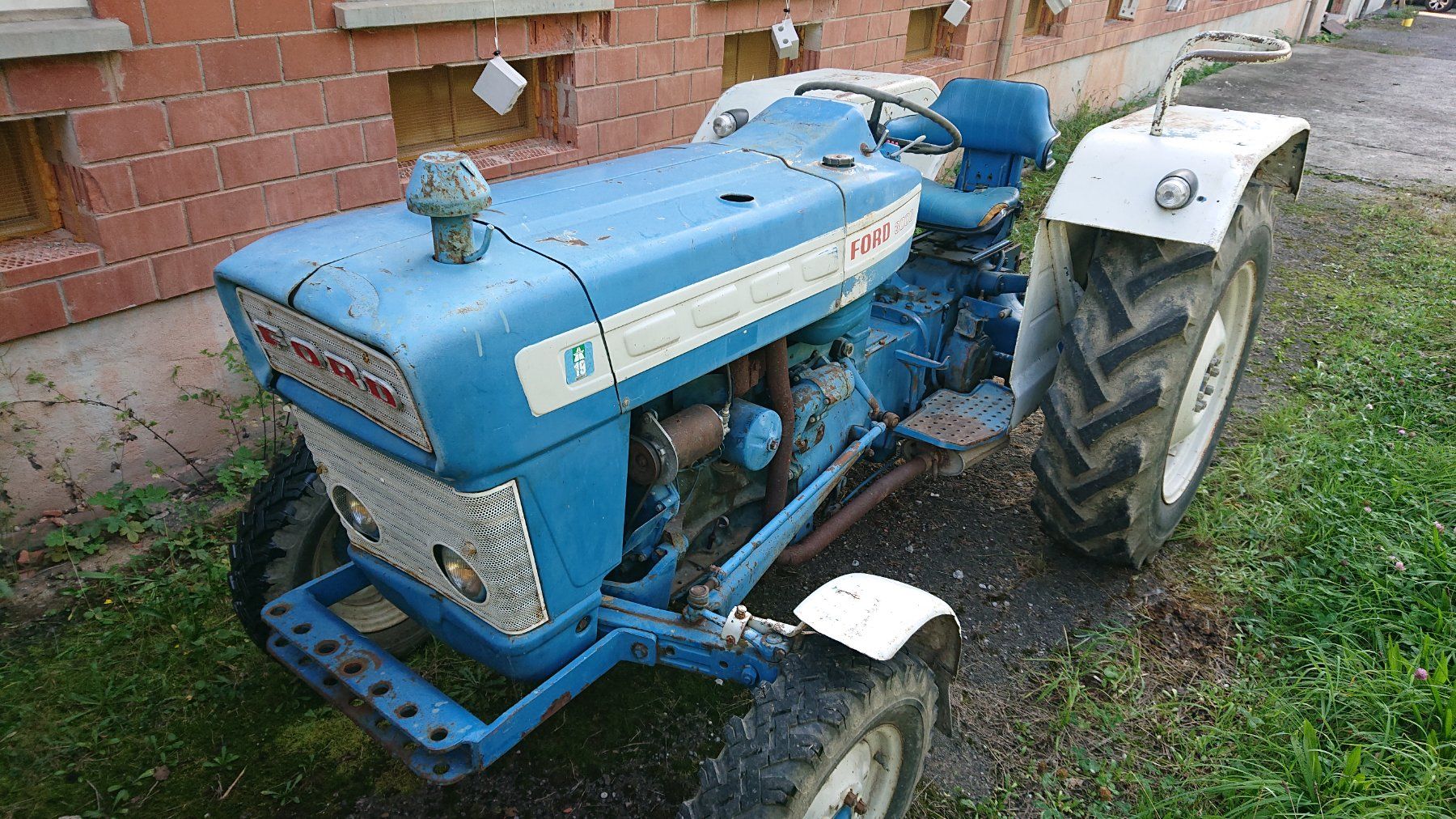 Ford Traktoren: Traktor Ford Super Dexta 3000 – Gebraucht aus Müselbach von  1