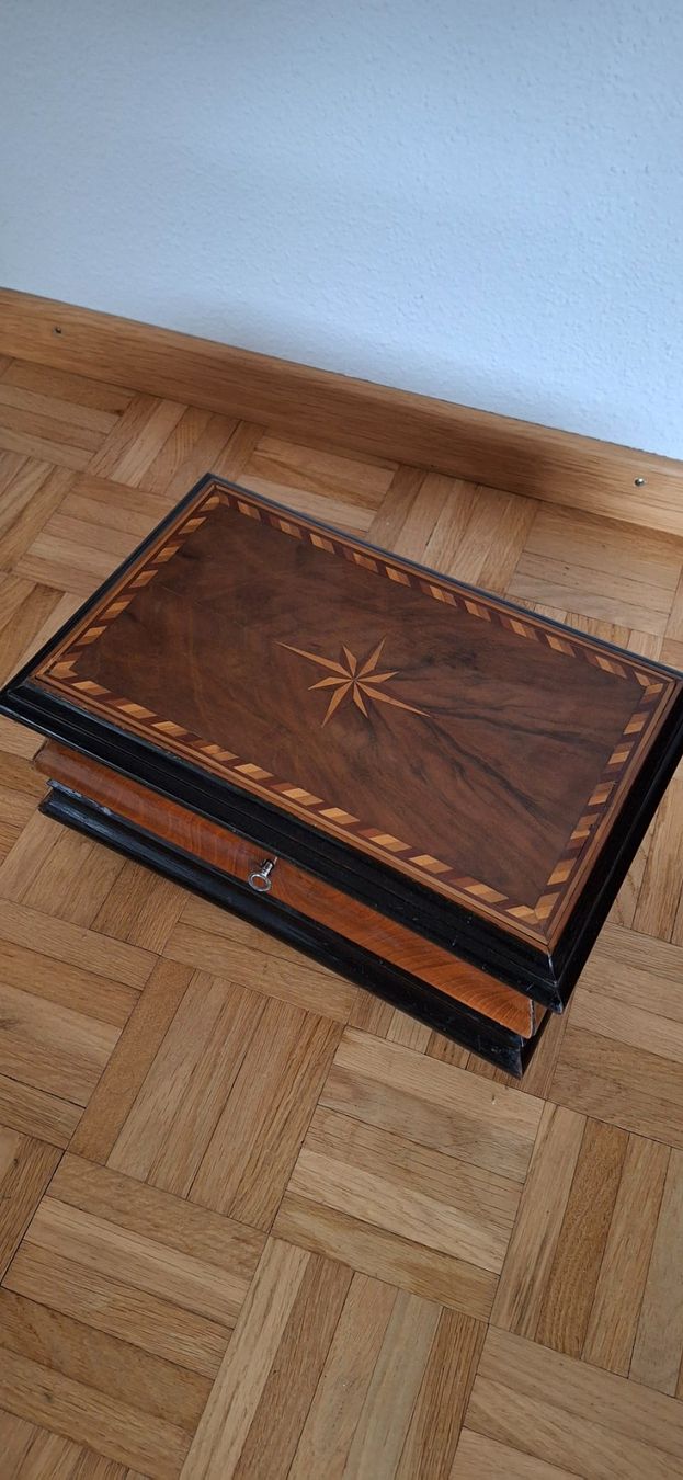 Truhen: Barockschatulle – Gebraucht aus Lachen SZ von Isuma