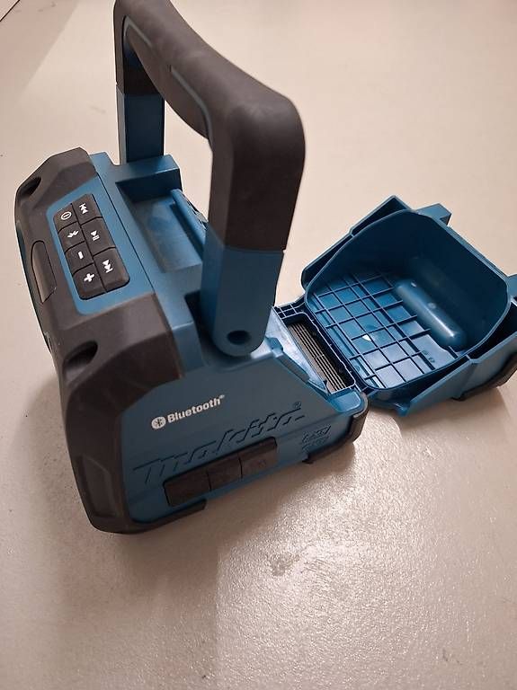 Makita Radios: Makita DMR200 – Gebraucht aus Weissbad von DaPeTa 4