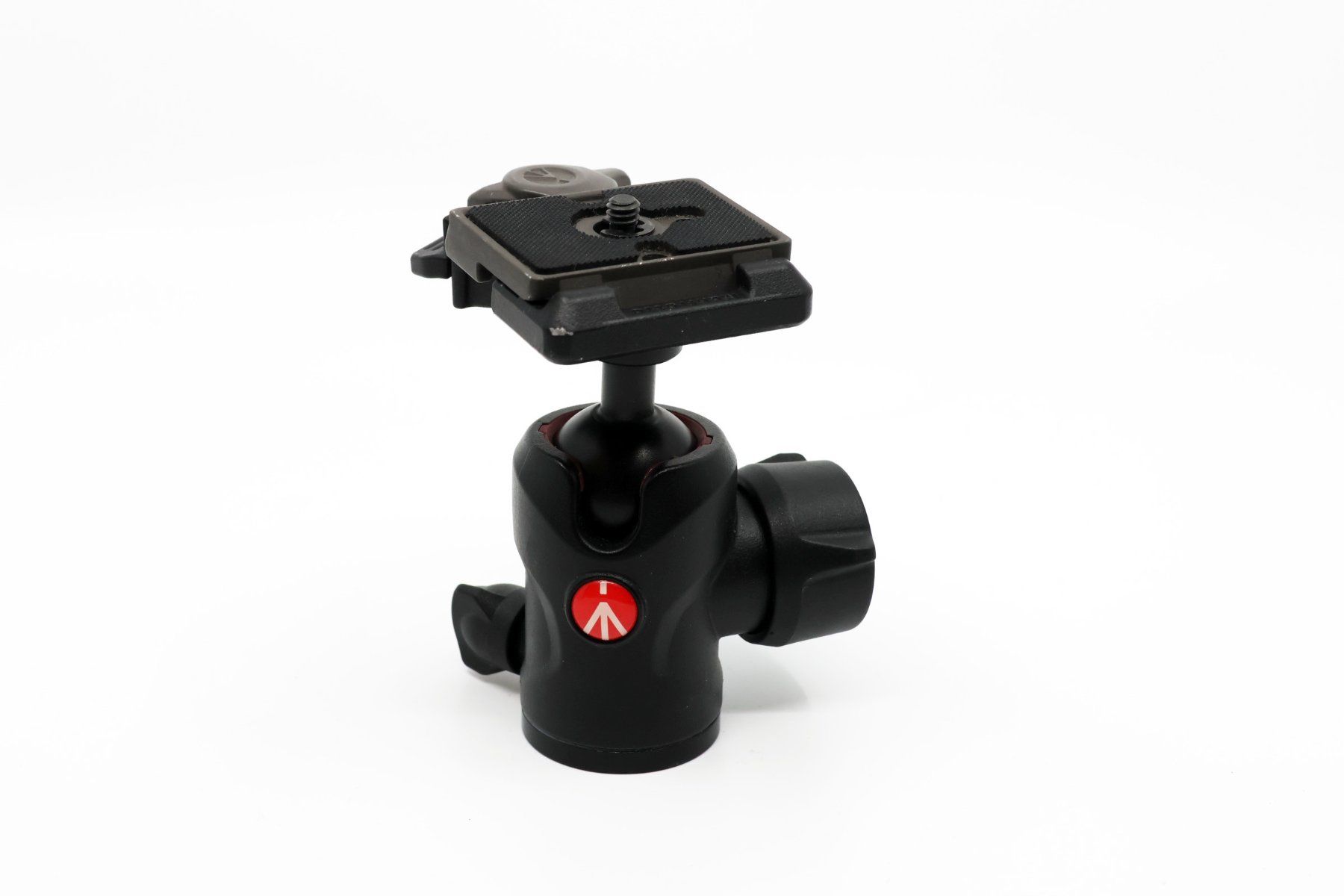 Manfrotto Treppiedi & Teste: Manfrotto Stativkopf, Kugelkopf – Usato da Geuensee venduto da Fotoneo
