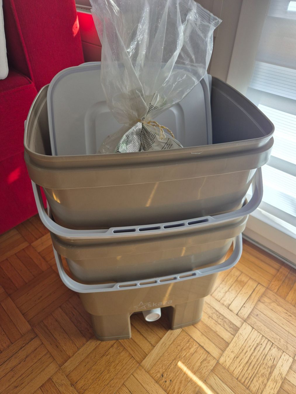 Cestini per rifiuti: Bokashi Kompost Set mit 2 Eimern Cappuccino-Weiss – Usato da Zürich venduto da pau_y8mv 2