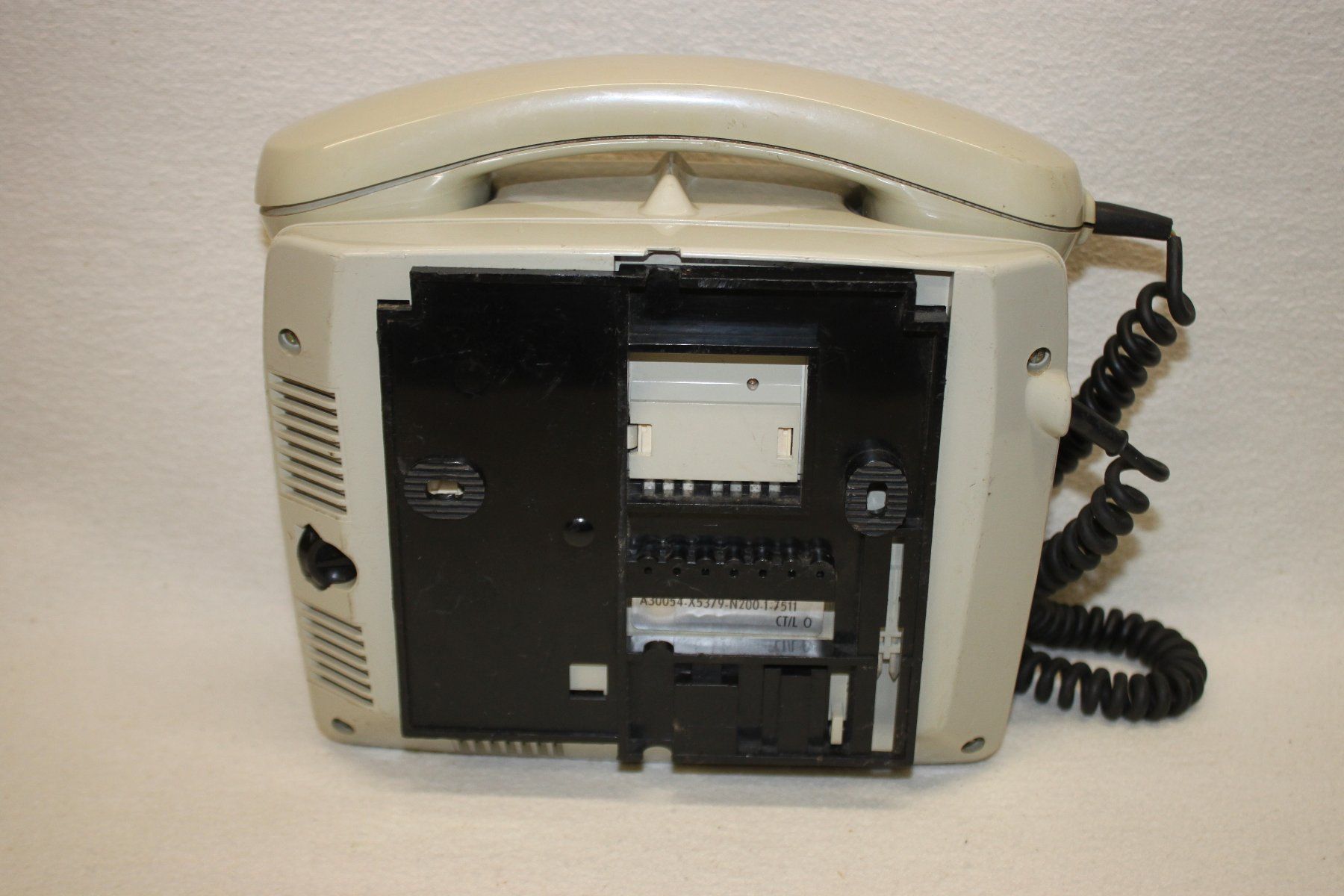 Siemens Telefoni: Älteres Siemens Wand Telefon – Usato da Thun venduto da Fbchm 1
