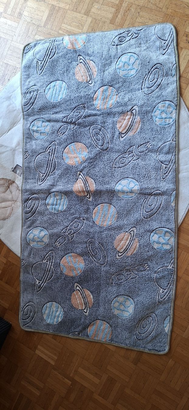 Tapis: 2 Teppiche Kinderzimmer – D'occasion à Wangen an der Aare par Ricardo_RuDa 1