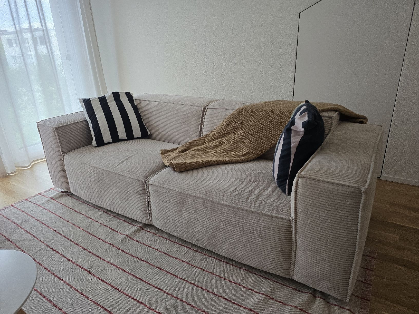 Divani: Cord-Sofa von Studio Copenhagen (Modell "KINX"), Beige – Nuovo (secondo la descrizione) da Bern venduto da Aemtseege 1