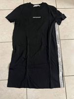 Lot 1 robe et 2 t-shirts CALVIN KLEIN pour femme taille XS-S