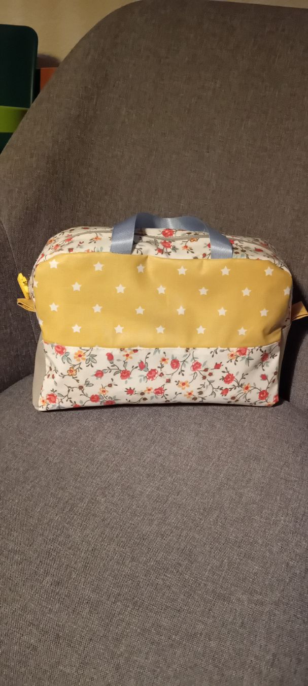 Kosmetikkoffer: geräumige Kosmetiktasche – Neu (gemäss Beschreibung) aus Burgdorf von carodesign1 4