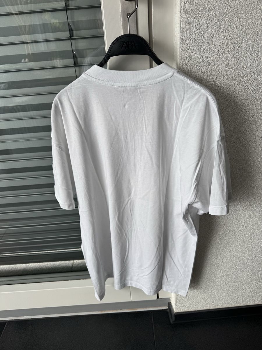 Moschino T-shirt: Moschino tshirt size S oversize – Usato da Lenzburg venduto da Jet_mir 1