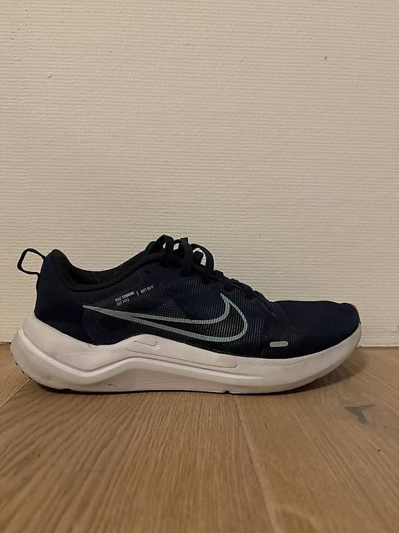 Scarpe da uomo: Nike Hallenschuhe Grösse: 41 – Usato da Bolligen venduto da fel_cp8q 1