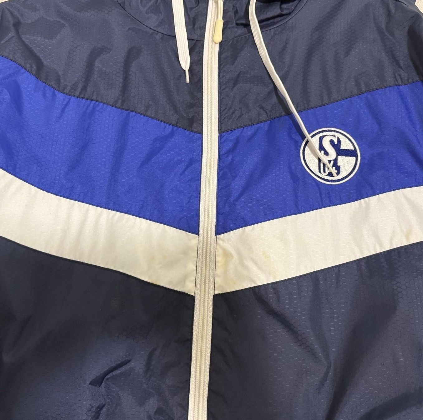 Giacche: FC Schalke 04 Regenjacke – Usato da Bülach venduto da Murmy 1