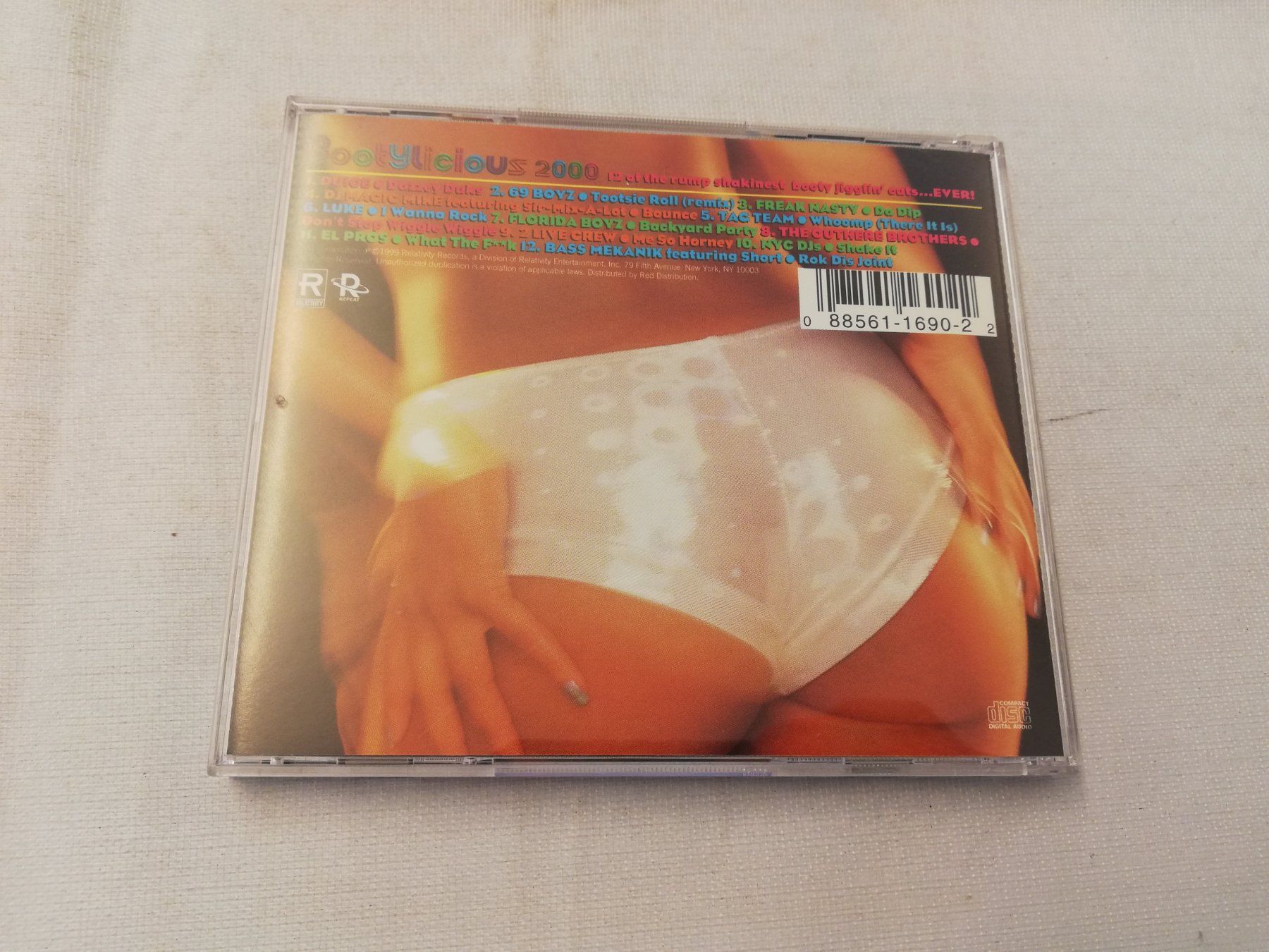 CDs: BOOTYLICIOUS 2000 – D'occasion à Bern par Vinylsound.ch 1