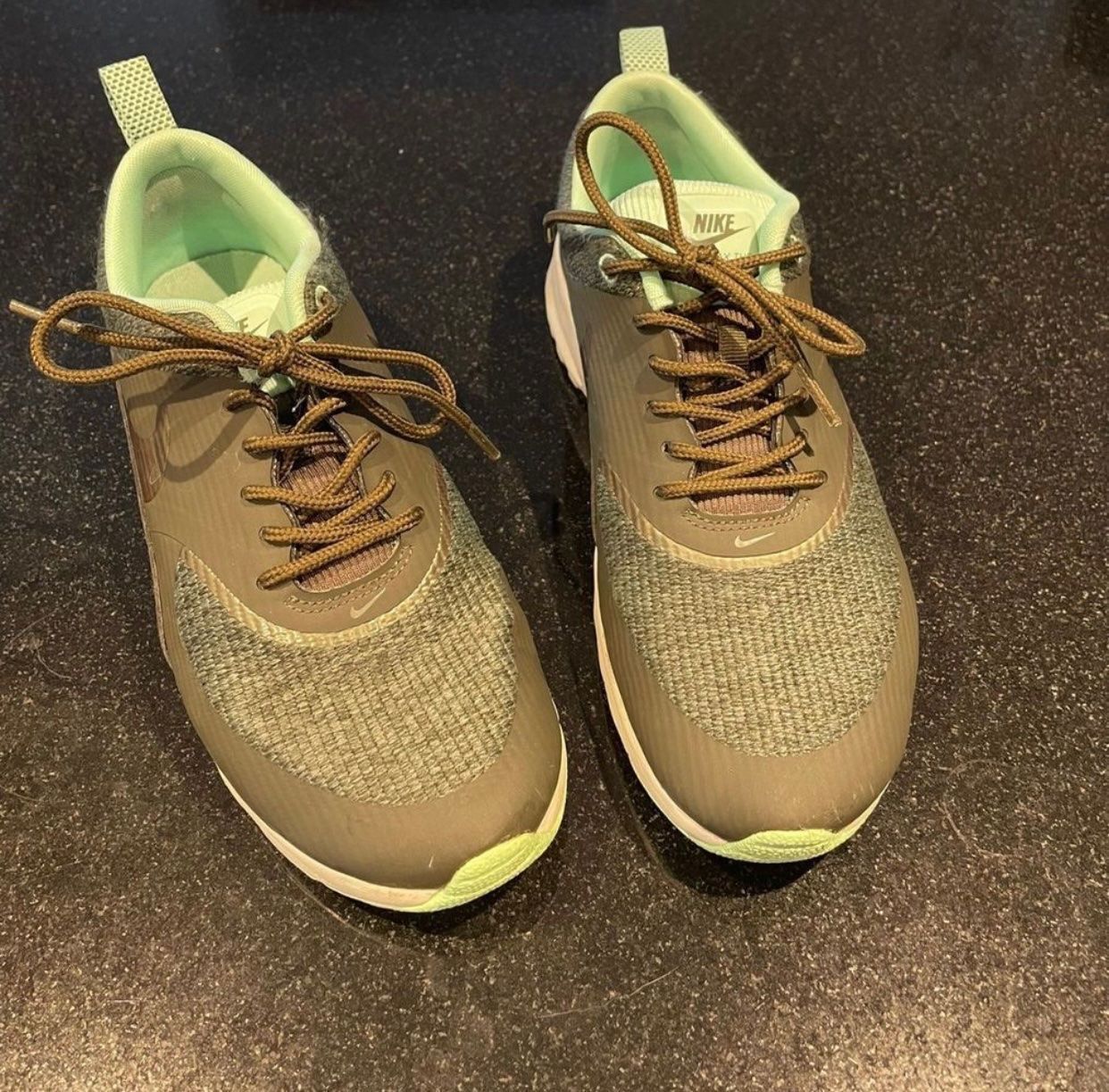 Nike Damenschuhe: nike ge 38.5 – Gebraucht aus Winterthur von EasyRS 1