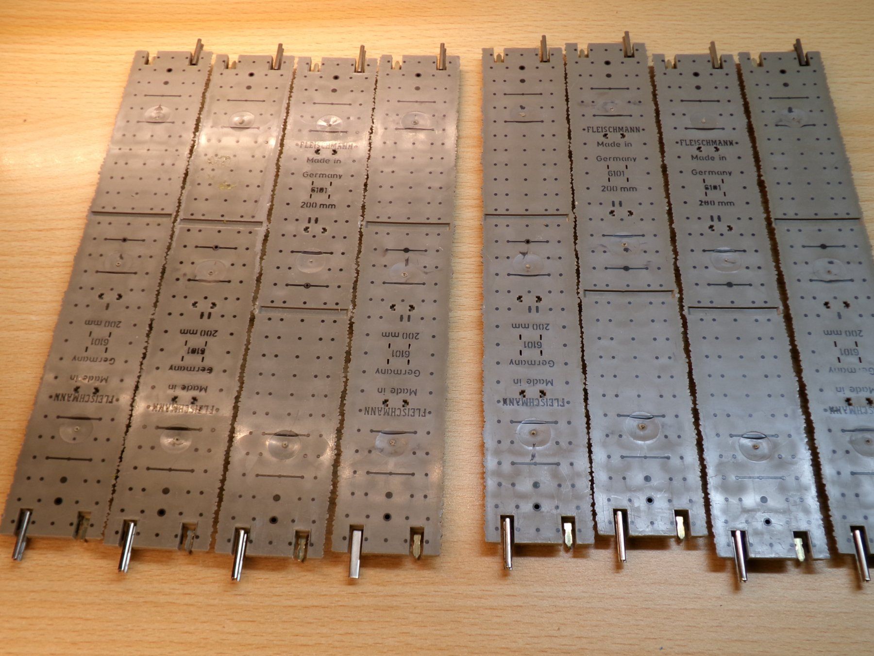 Fleischmann Modellini di ferrovie: Fleischmann H0 Profigleis 8x6101 – Usato da Hombrechtikon venduto da Se9 6