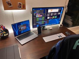 Apple Studio Display 27" 5K – VESA