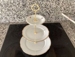 Nostalgische Etagere 3stöckig, Porzellan mit Goldrand