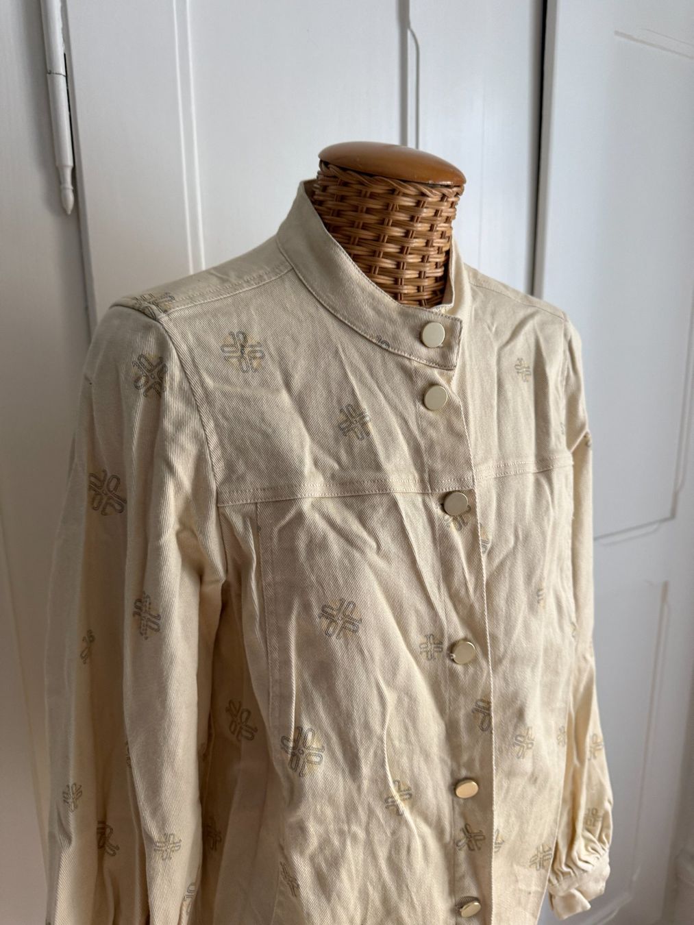 Giacche: COSTER COPENHAGEN - Jacke crèmefarben 38 – Usato da Zürich venduto da Diazaio 1