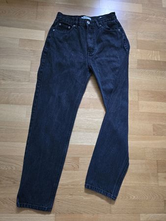 Pull&Bear Mom Jeans Gr 36 – Schwarz Denim High Waist Washed
