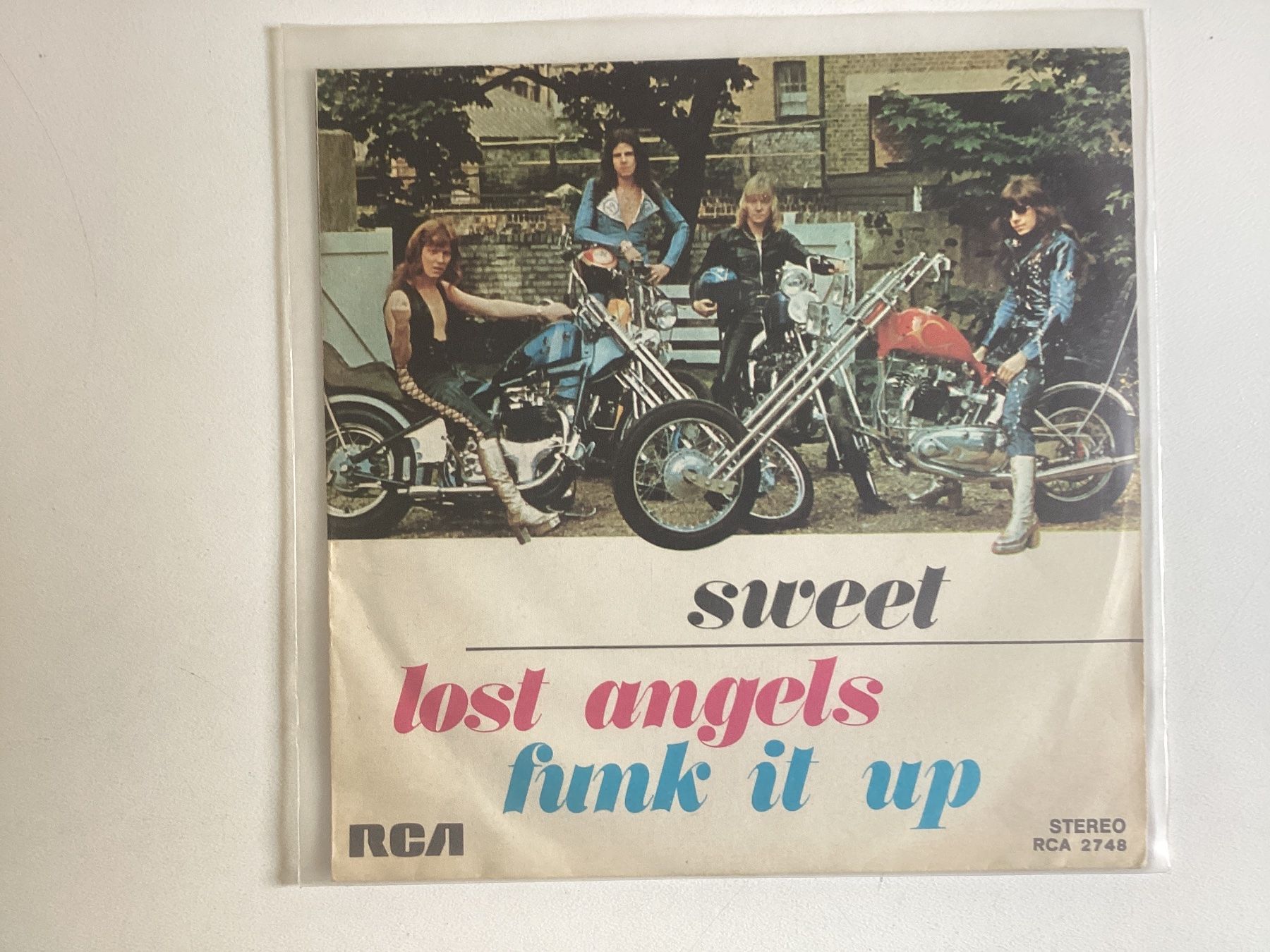 Dischi in vinile: Sweet Single - Lost Angels/ Funk It Up – Usato da Gutenswil venduto da Hamzian