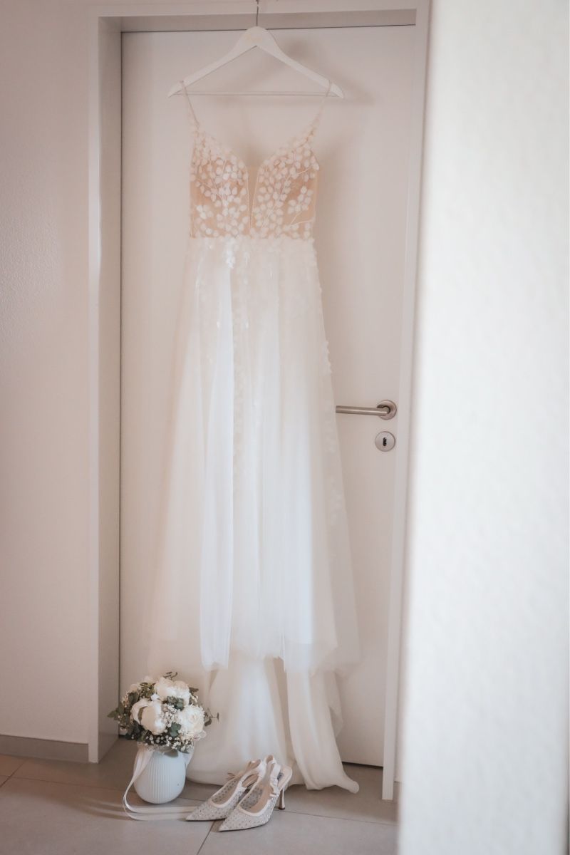 Kleider: Brautkleid  – Neu (gemäss Beschreibung) aus Reichenburg von Benutzer123_