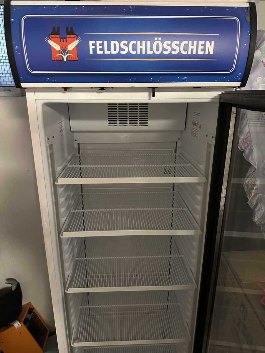 Frigoriferi: Getränkte Külschrank – Usato da Gommiswald venduto da bal_p8l8 8
