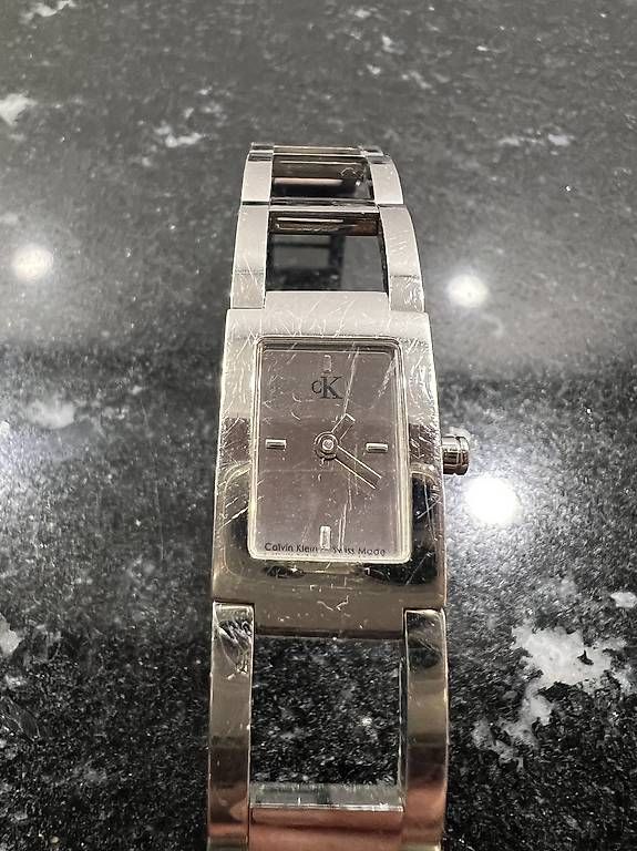 Calvin Klein Orologi: Calvin Klein Damenuhr – Usato da Zuchwil venduto da ela0110
