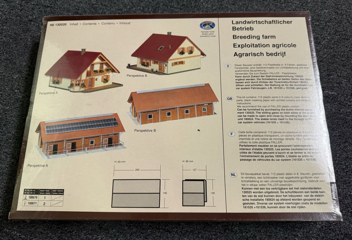 Faller Modellini di ferrovie: Faller Car System Bauernhof mit Traktor H0 – Usato da Bauma venduto da Shotgunmann 2