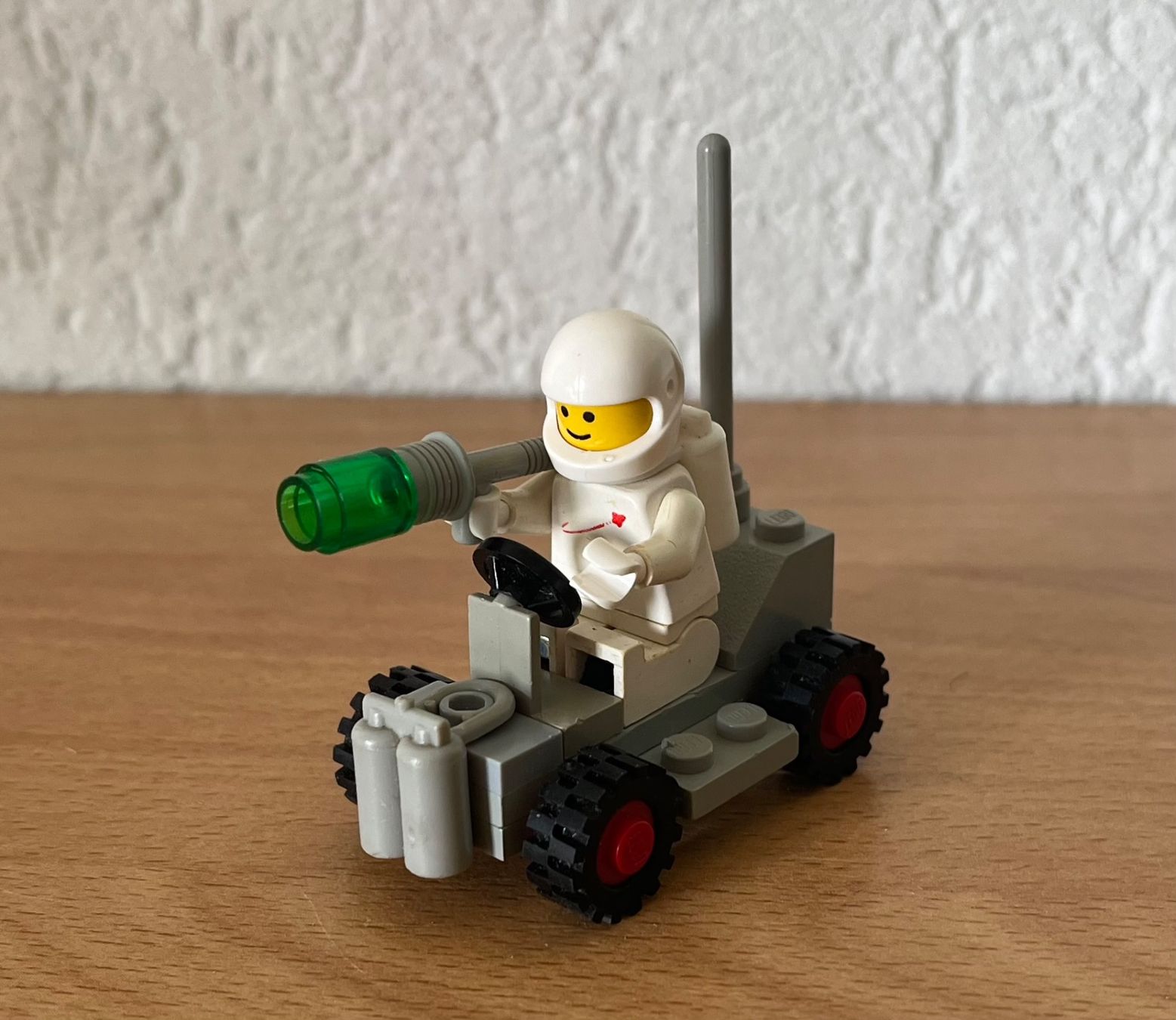 Legoland Kit di costruzioni: Légo 886 "Space" Buggy" de 1979. – Usato da Courgenay venduto da Kolfree