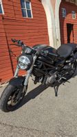Ducati Monster 696