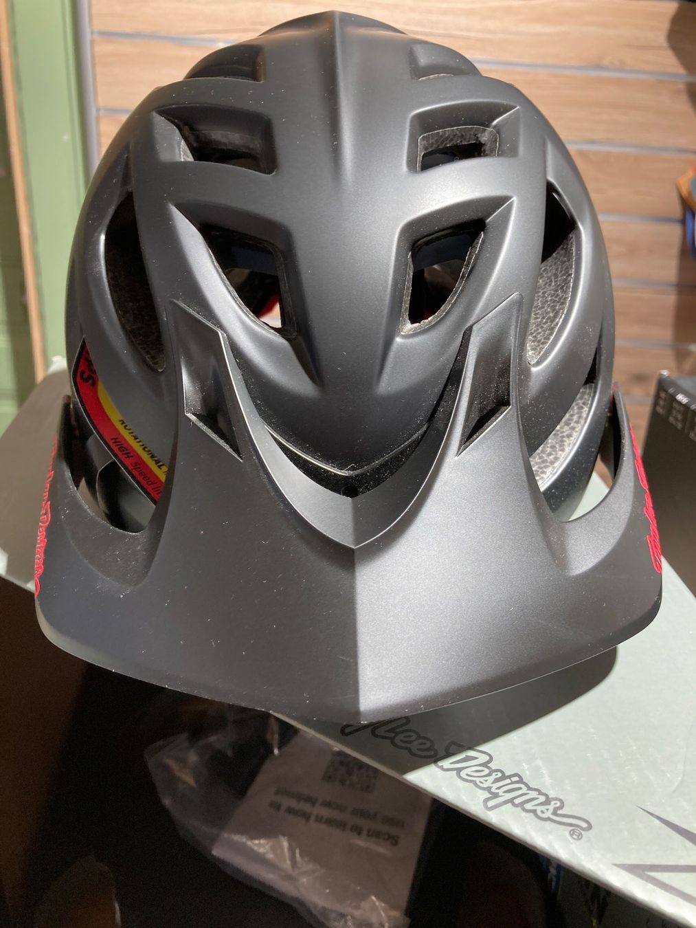 Helme: Troy Lee A1 Mips Helm Classic Black/Red, X-Small – Neu (gemäss Beschreibung) aus Lauterbrunnen von Imboden-Bike