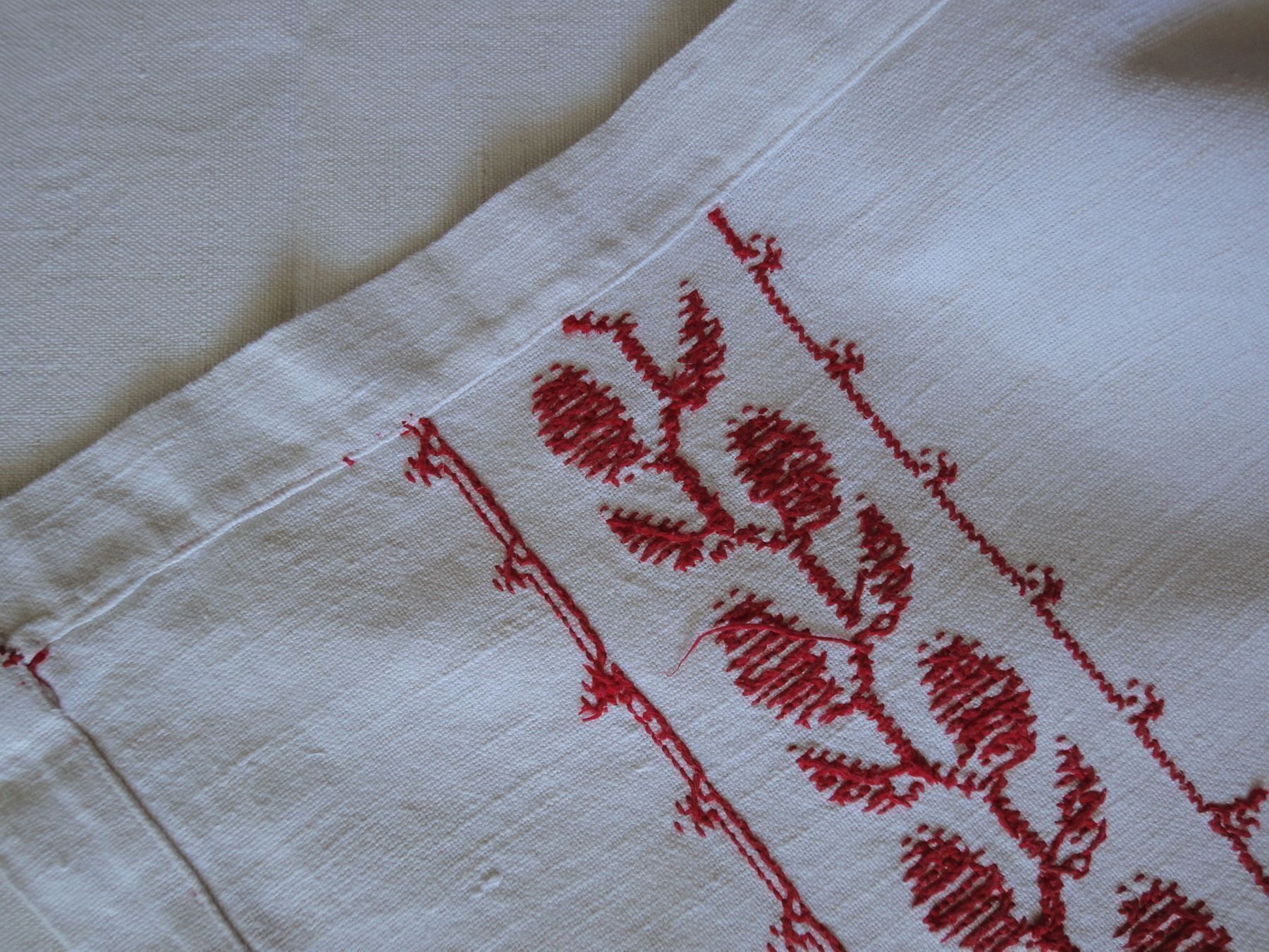 Coperte: Tischdecke mit Kreuzstich - Bauernstil – Usato da Chur venduto da omonia 4