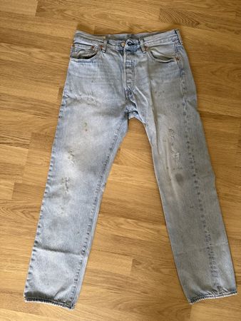 Levis