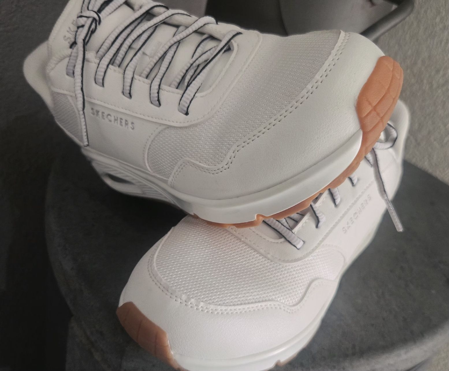 Skechers Chaussures hommes: sketchers 39 – D'occasion à Valeyres-sous-Rances par Untitled